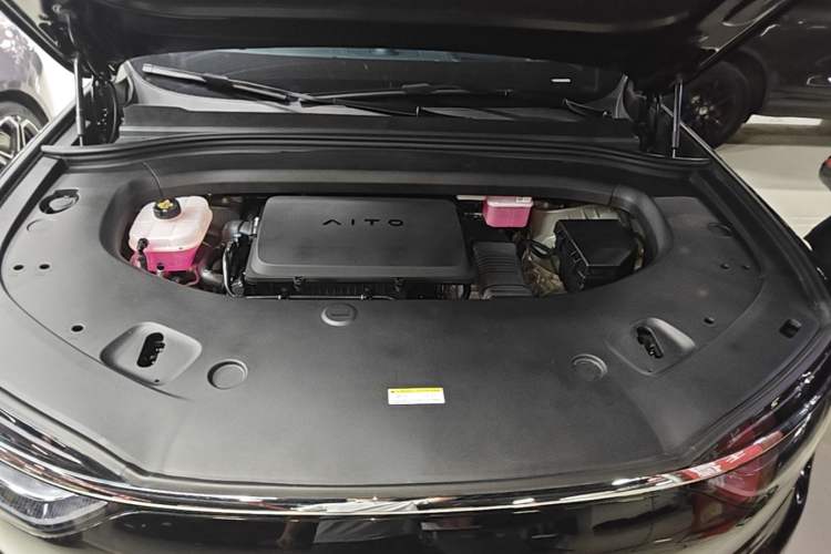Used Hima AITO M7 2026 Model Range-Extending Max All-Wheel Drive 5-Seater Version Engine Bay