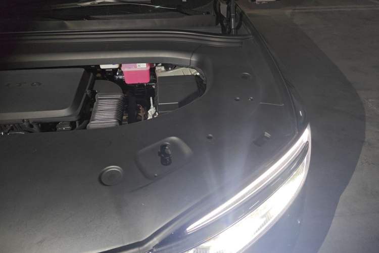 Used Hima AITO M7 2026 Model Range-Extending Max All-Wheel Drive 6-Seater Version Engine Bay Left