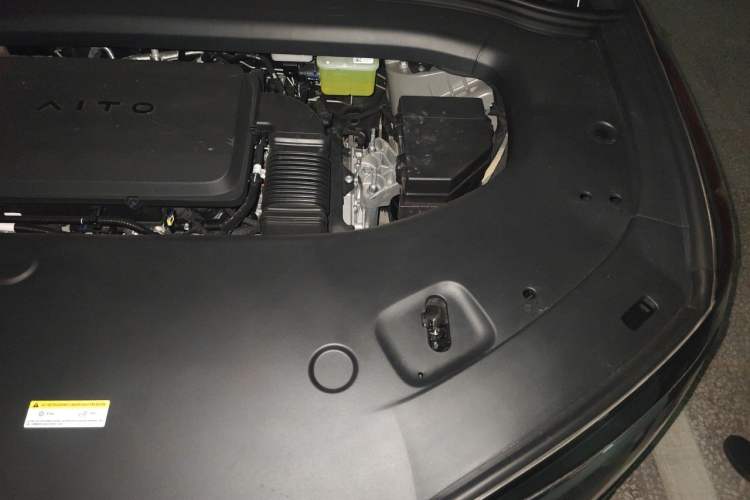Used Hima AITO M7 2026 Model Range-Extending Max All-Wheel Drive 5-Seater Version Engine Bay Left