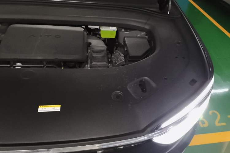 Used Hima AITO M7 2026 Model Range-Extending Max All-Wheel Drive 5-Seater Version Engine Bay Left