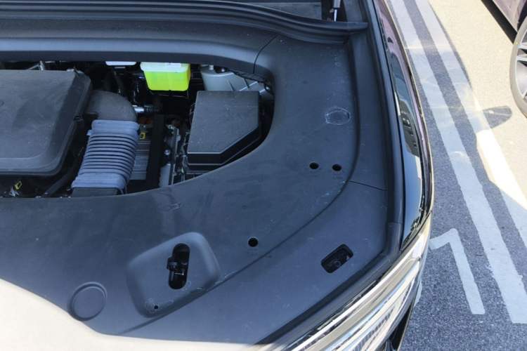 Used Hima AITO M7 2026 Model Range-Extending Max All-Wheel Drive 6-Seater Version Engine Bay Left