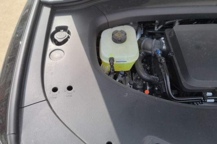 Used Hima AITO M7 2026 Model Range-Extending Max All-Wheel Drive 6-Seater Version Engine Bay Right