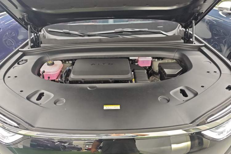 Used Hima AITO M7 2026 Model Range-Extending Max All-Wheel Drive 5-Seater Version Engine Bay