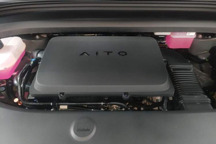 Used Hima AITO M7 2026 Model Range-Extending Max All-Wheel Drive 5-Seater Version Engine Bay