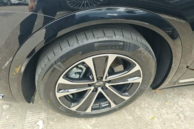Used Hima AITO M7 2026 Model Range-Extending Ultra All-Wheel Drive 6-Seater Version Exterior 4