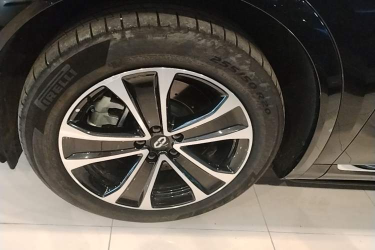 Used Hima AITO M7 2026 Model Range-Extending Ultra All-Wheel Drive 5-Seater Version Exterior 4