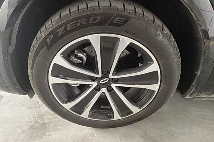 Used Hima AITO M7 2026 Model Range-Extending Ultra All-Wheel Drive 6-Seater Version Exterior 4
