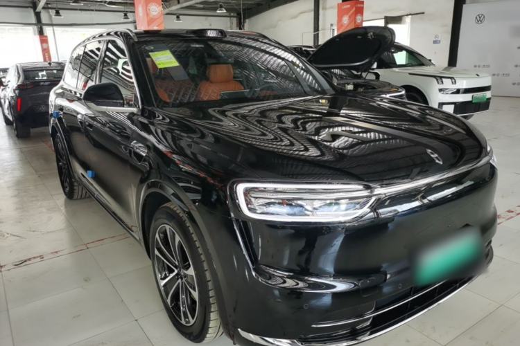 Used Hima AITO M7 2026 Model Range-Extending Max All-Wheel Drive 5-Seater Version Front Right 45 Deg