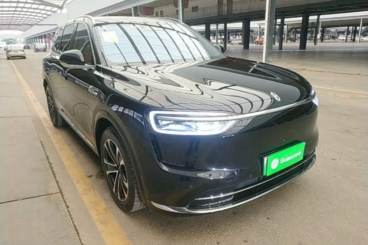 Used Hima AITO M7 2026 Model Range-Extending Pro+ All-Wheel Drive 5-Seater Version Front Right 45 Deg