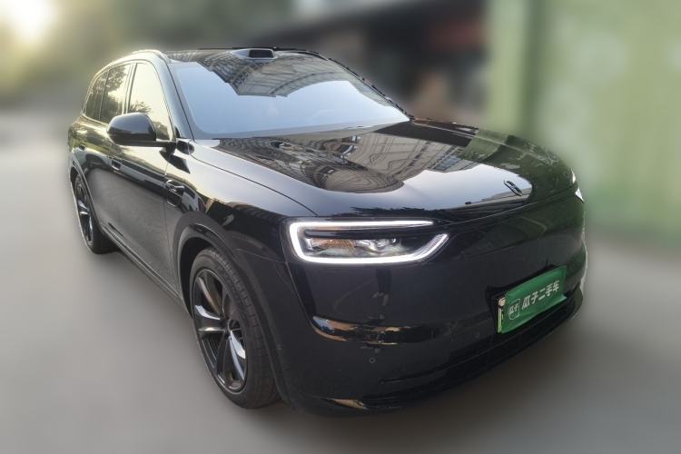 Used Hima AITO M7 2026 Model Range-Extending Ultra All-Wheel Drive 6-Seater Version Front Right 45 Deg