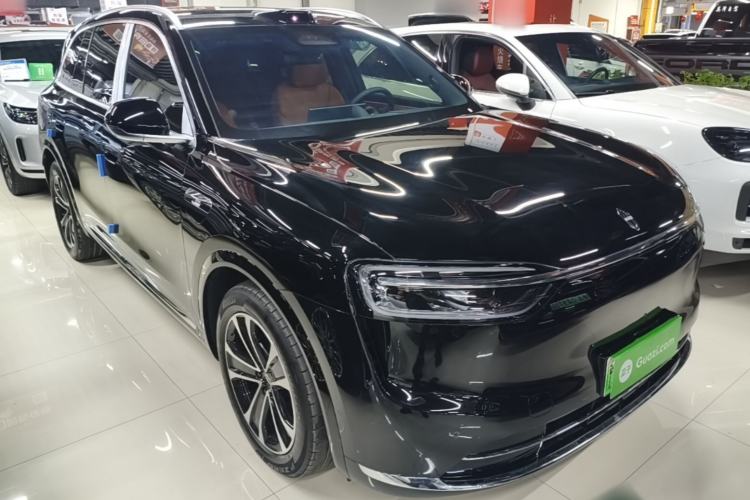Used Hima AITO M7 2026 Model Range-Extending Max All-Wheel Drive 5-Seater Version Front Right 45 Deg