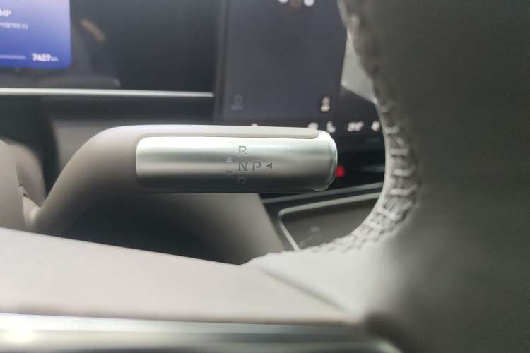 Used Hima AITO M7 2026 Model Pure Electric Max All-Wheel Drive 5-Seater Version Gear Lever