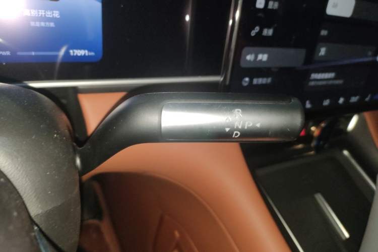 Used Hima AITO M7 2026 Model Range-Extending Max All-Wheel Drive 5-Seater Version Gear Lever