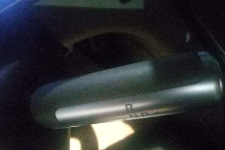 Used Hima AITO M7 2026 Model Range-Extending Max All-Wheel Drive 5-Seater Version Gear Lever