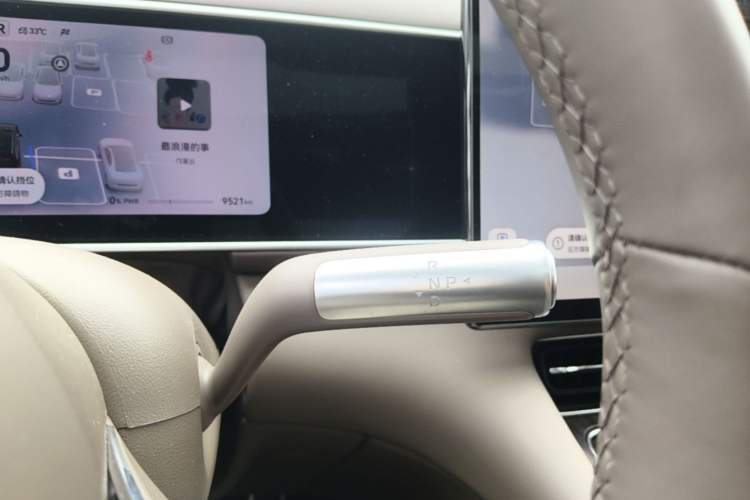 Used Hima AITO M7 2026 Model Range-Extending Ultra All-Wheel Drive 6-Seater Version Gear Lever