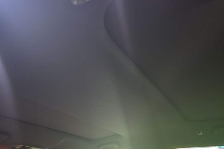 Used Hima AITO M7 2026 Model Range-Extending Pro+ All-Wheel Drive 6-Seater Version Headliner