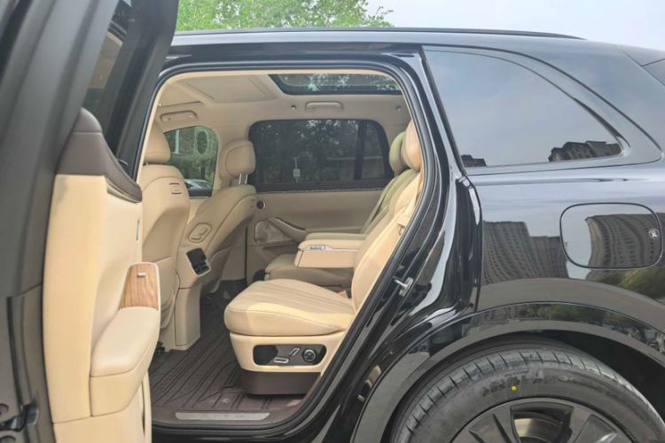 Used Hima AITO M7 2026 Model Range-Extending Ultra All-Wheel Drive 6-Seater Version Interior 1
