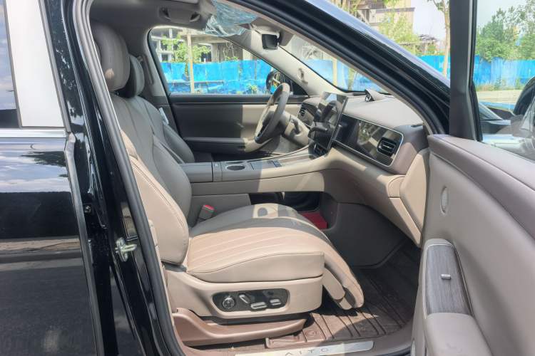 Used Hima AITO M7 2026 Model Pure-Electric Max Long-Range Edition, 6-seater (896-line LiDAR) Interior 3