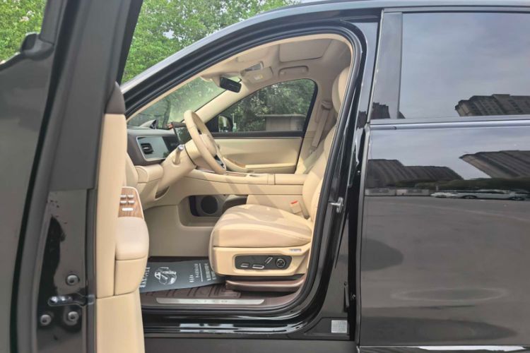 Used Hima AITO M7 2026 Model Range-Extending Ultra All-Wheel Drive 6-Seater Version Interior 6