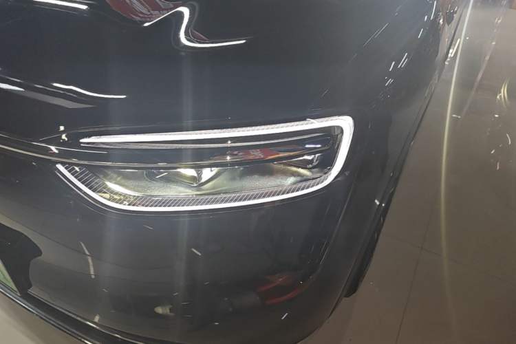 Used Hima AITO M7 2026 Model Range-Extending Max All-Wheel Drive 5-Seater Version Left Front Headlight
