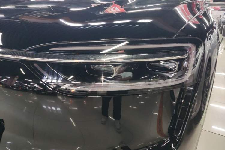 Used Hima AITO M7 2026 Model Range-Extending Max All-Wheel Drive 5-Seater Version Left Front Headlight