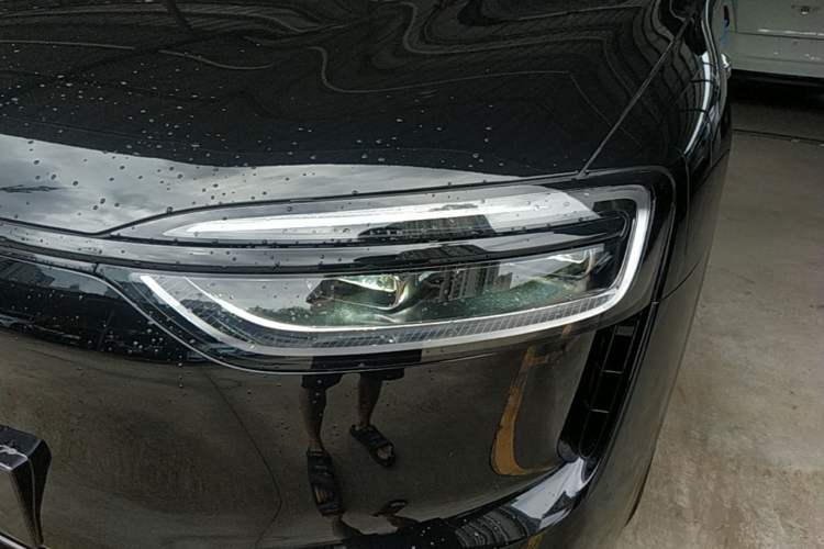 Used Hima AITO M7 2026 Model Range-Extending Ultra All-Wheel Drive 6-Seater Version Left Front Headlight