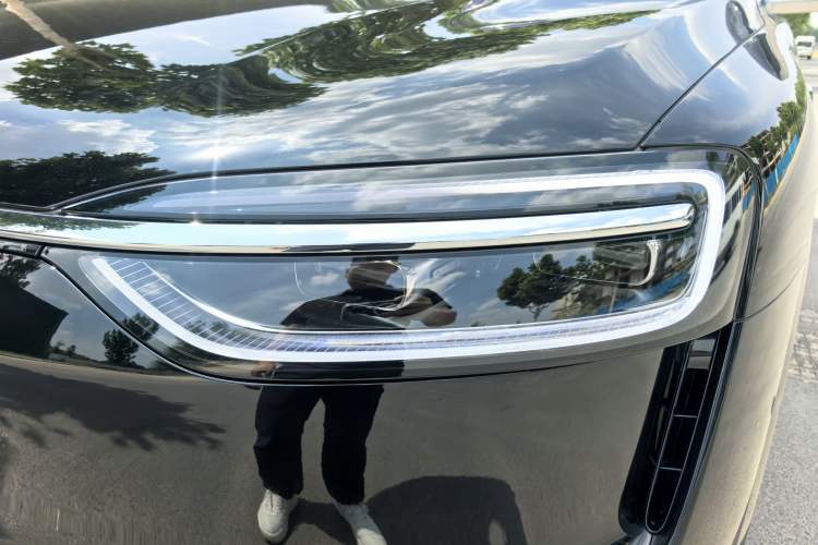 Used Hima AITO M7 2026 Model Pure-Electric Max Long-Range Edition, 6-seater (896-line LiDAR) Left Front Headlight