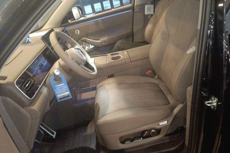 Used Hima AITO M7 2026 Model Pure Electric Max Long Range 5-Seater Version Left Front Seat