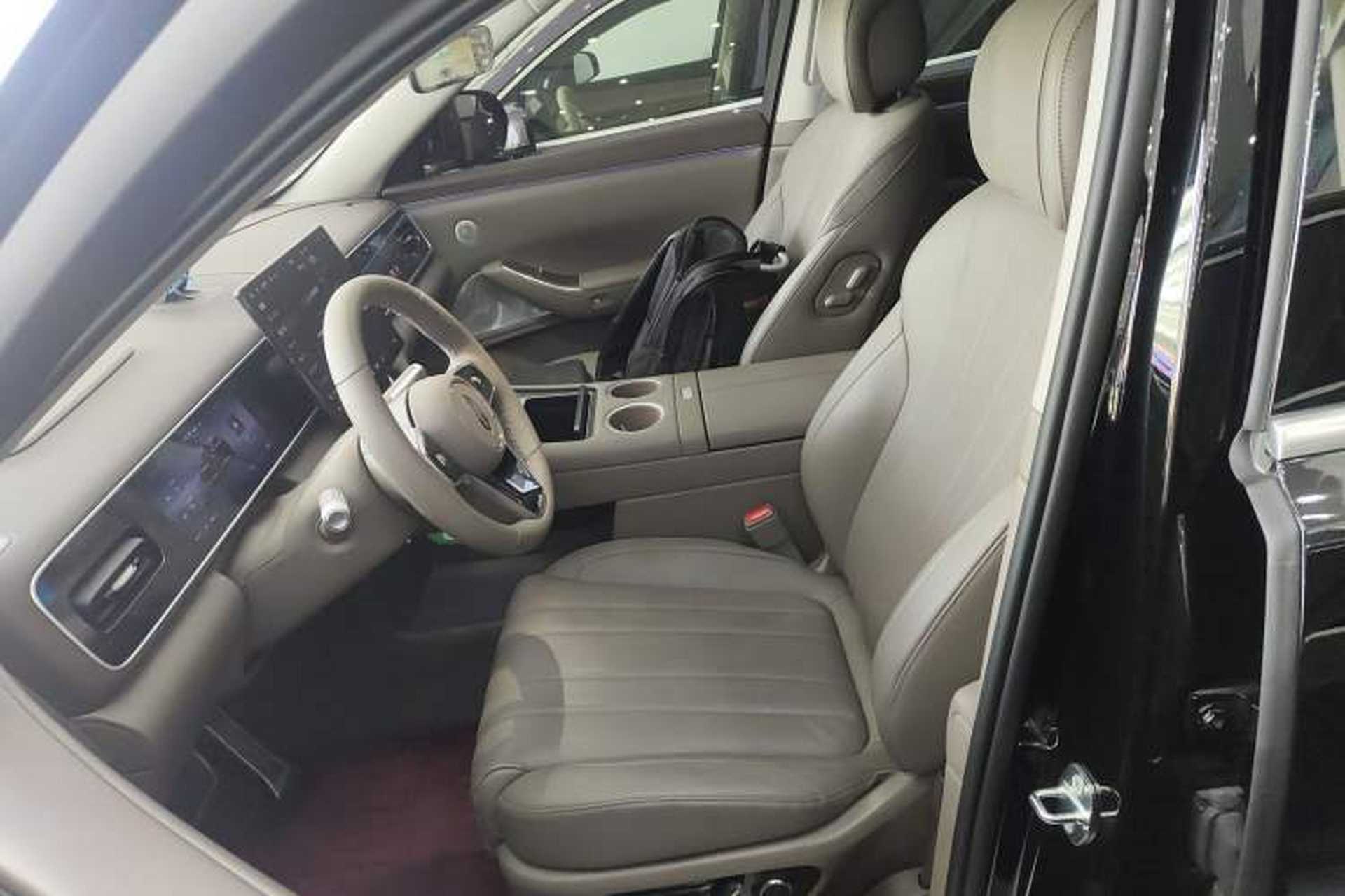 Used Hima AITO M7 2026 Model Pure Electric Max All-Wheel Drive 5-Seater Version Left Front Seat