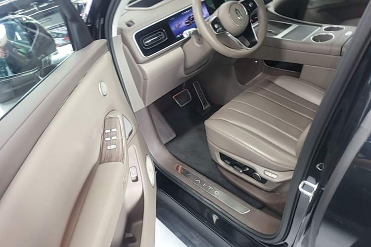 Used Hima AITO M7 2026 Model Range-Extending Ultra All-Wheel Drive 5-Seater Version Left Front Seat