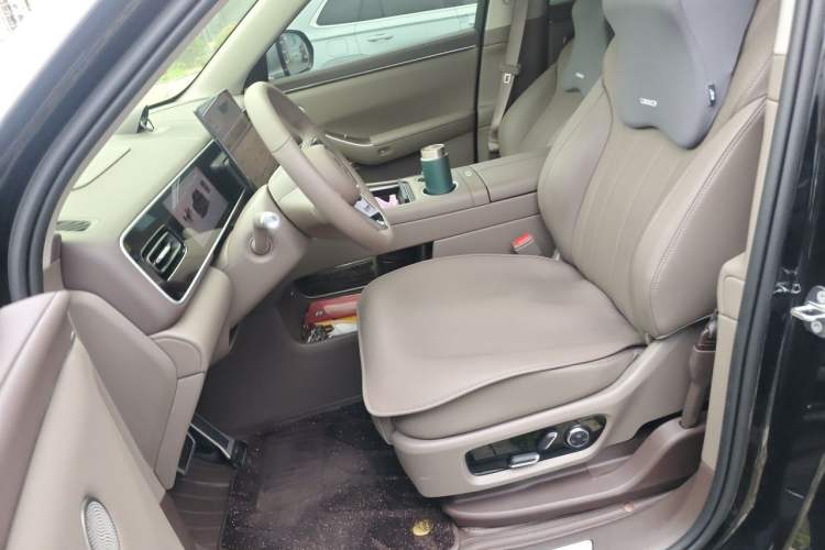 Used Hima AITO M7 2026 Model Pure Electric Max Long Range 6-Seater Version Left Front Seat