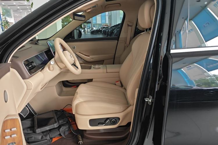 Used Hima AITO M7 2026 Model Range-Extending Max All-Wheel Drive 6-Seater Version Left Front Seat