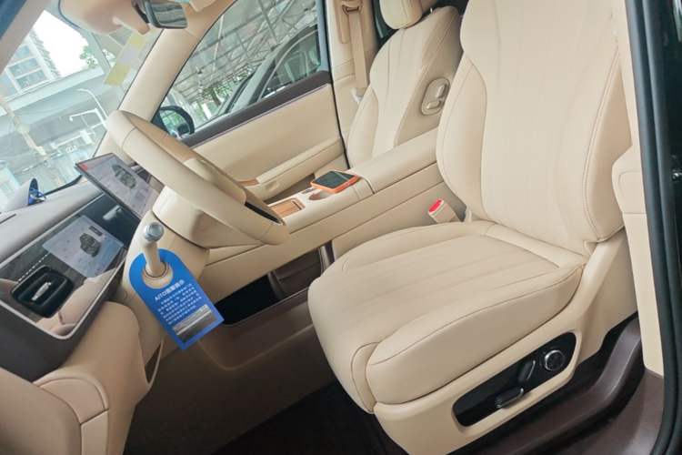 Used Hima AITO M7 2026 Model, Range-Extended Max Long-Range Version, 5 Seats Left Front Seat
