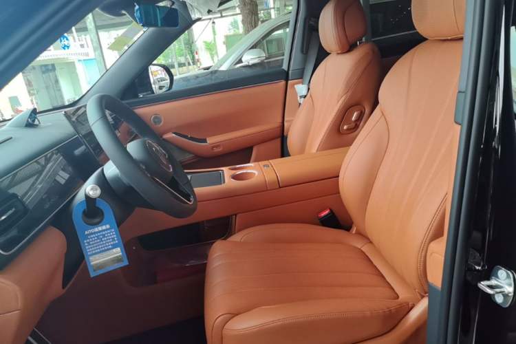 Used Hima AITO M7 2026 Model Range-Extended Max Long-Range Edition, 6-seater (896-line LiDAR) Left Front Seat