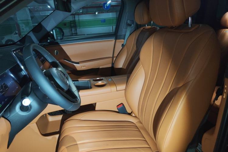 Used Hima AITO M7 2026 Model Range-Extending Max All-Wheel Drive 6-Seater Version Left Front Seat