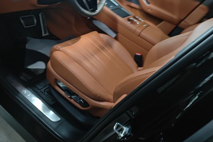 Used Hima AITO M7 2026 Model Range-Extending Max All-Wheel Drive 5-Seater Version Left Front Seat