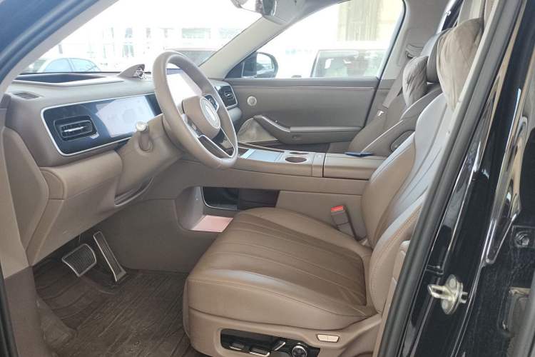 Used Hima AITO M7 2026 Model Range-Extending Ultra All-Wheel Drive 6-Seater Version Left Front Seat