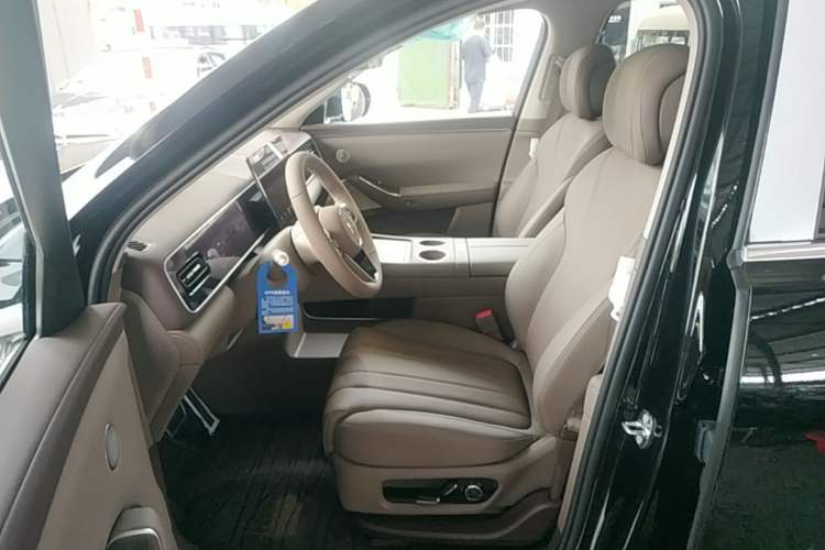 Used Hima AITO M7 2026 Model, Range-Extended Max Long-Range Version, 5 Seats Left Front Seat