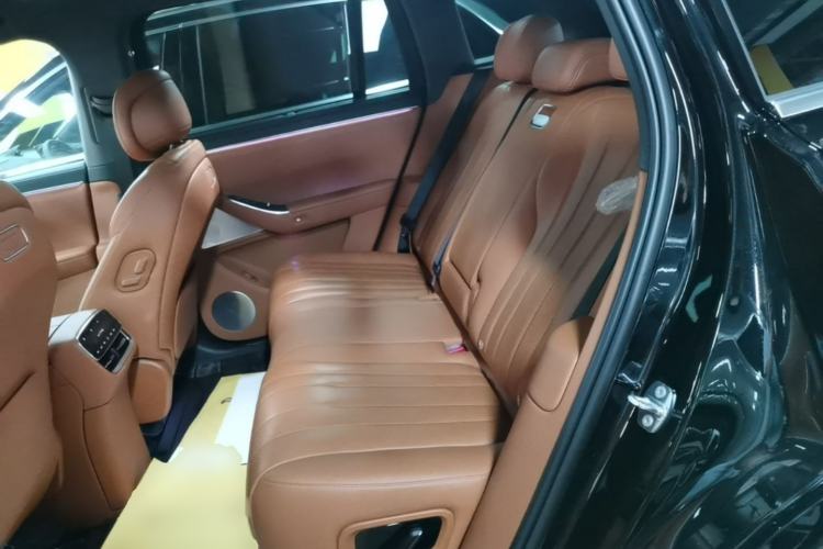 Used Hima AITO M7 2026 Model Range-Extending Max All-Wheel Drive 5-Seater Version Left Rear Seat