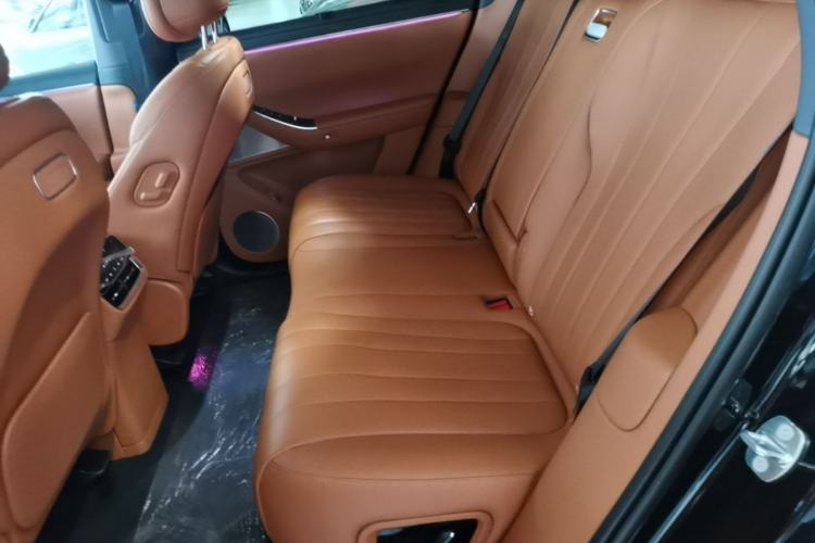Used Hima AITO M7 2026 Model Range-Extending Max All-Wheel Drive 5-Seater Version Left Rear Seat