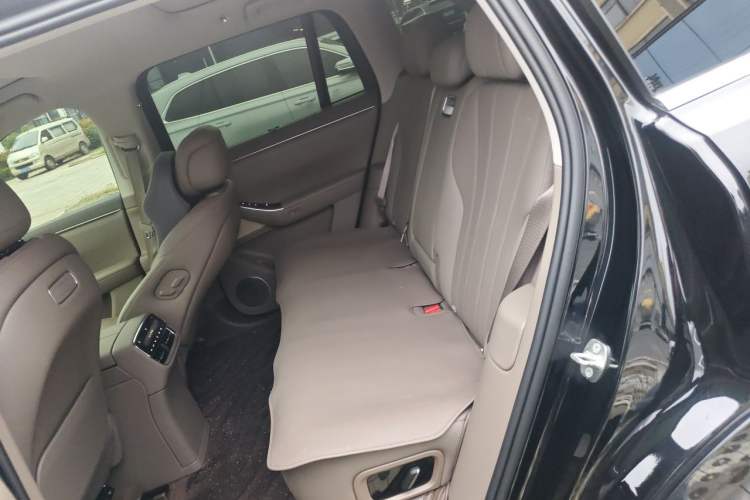 Used Hima AITO M7 2026 Model Pure Electric Max Long Range 6-Seater Version Left Rear Seat