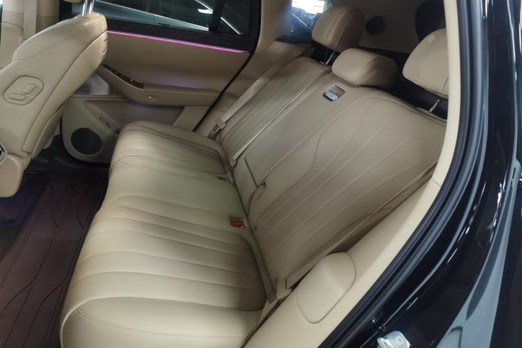 Used Hima AITO M7 2026 Model Range-Extending Max All-Wheel Drive 5-Seater Version Left Rear Seat