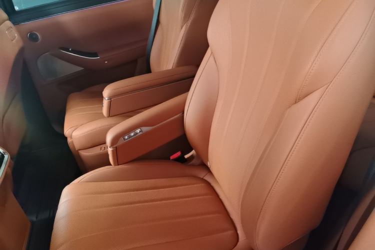 Used Hima AITO M7 2026 Model Range-Extended Max Long-Range Edition, 6-seater (896-line LiDAR) Left Rear Seat