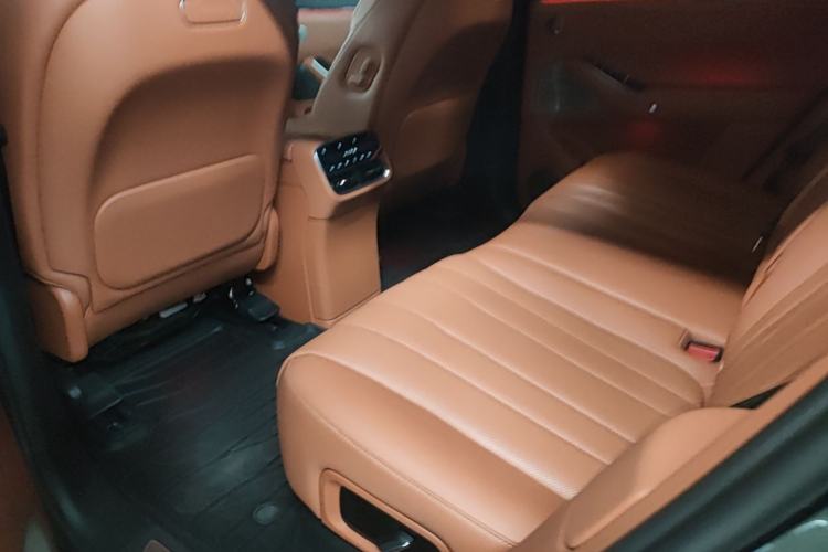 Used Hima AITO M7 2026 Model Range-Extending Max All-Wheel Drive 5-Seater Version Left Rear Seat