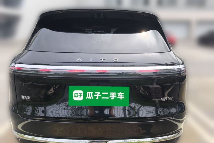 Used Hima AITO M7 2026 Model Range-Extending Ultra All-Wheel Drive 6-Seater Version Rear