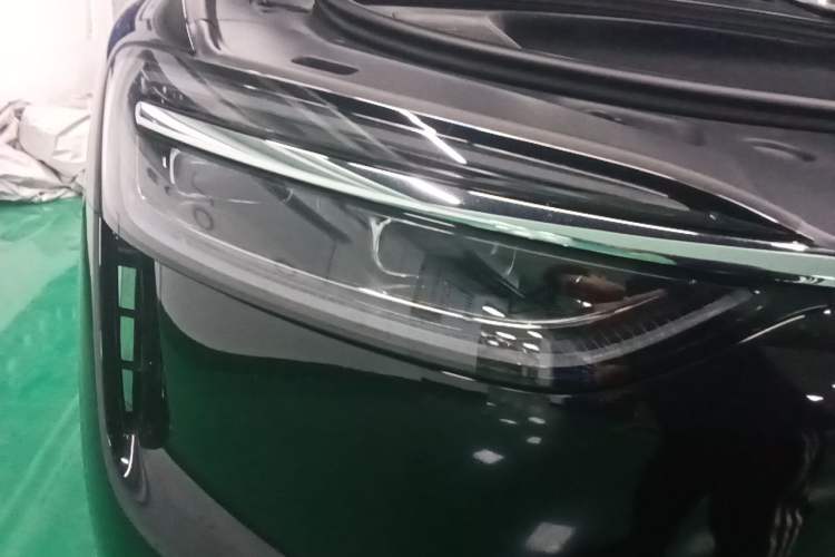 Used Hima AITO M7 2026 Model Pure Electric Max Long Range 5-Seater Version Right Front Headlight