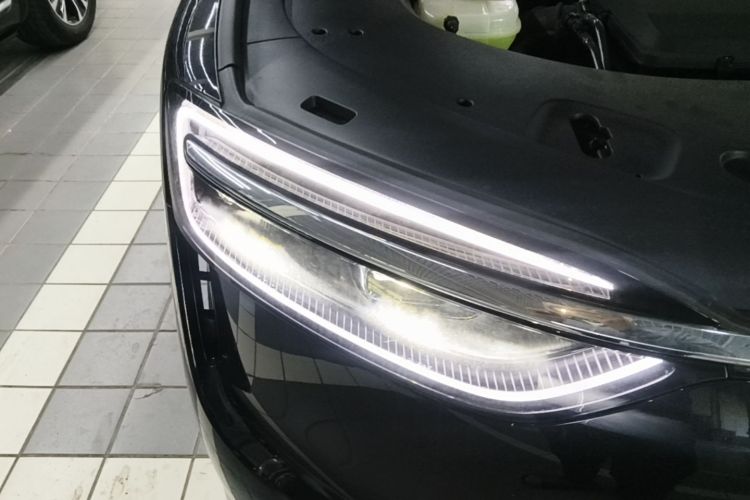 Used Hima AITO M7 2026 Model Range-Extending Ultra All-Wheel Drive 5-Seater Version Right Front Headlight