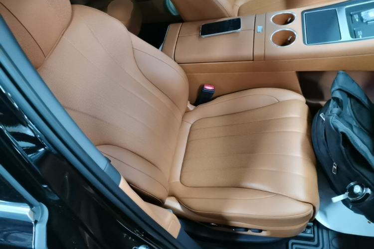 Used Hima AITO M7 2026 Model Range-Extending Max All-Wheel Drive 5-Seater Version Right Front Seat