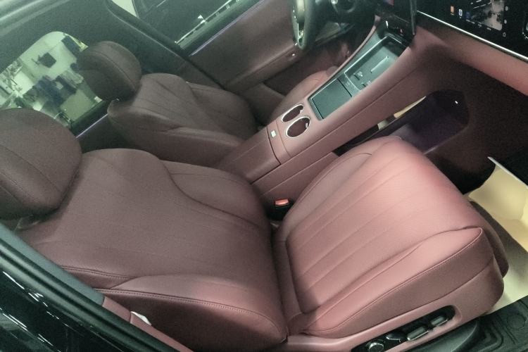 Used Hima AITO M7 2026 Model Pure Electric Max Long Range 6-Seater Version Right Front Seat