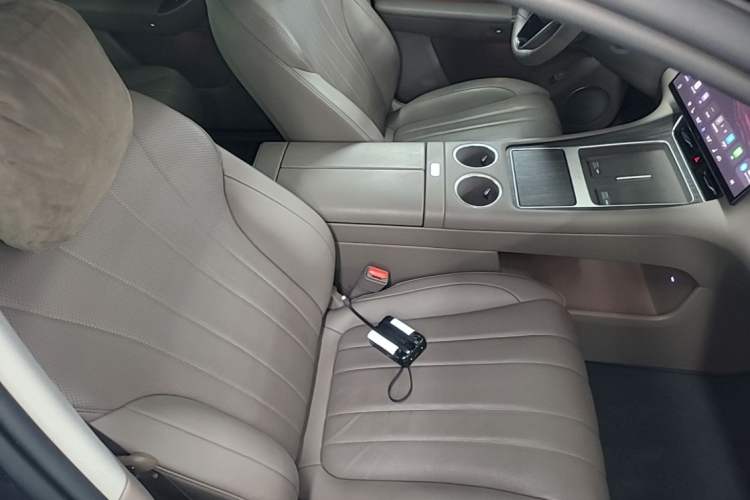 Used Hima AITO M7 2026 Model Range-Extending Ultra All-Wheel Drive 5-Seater Version Right Front Seat